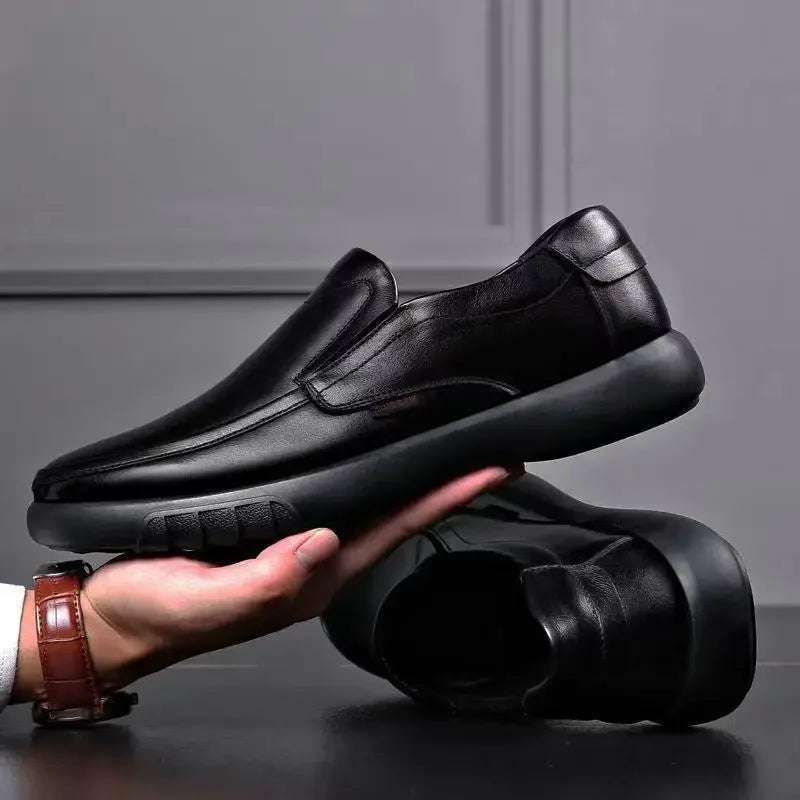 New Men's Leather Shoes  Comfortable Casual Shoes