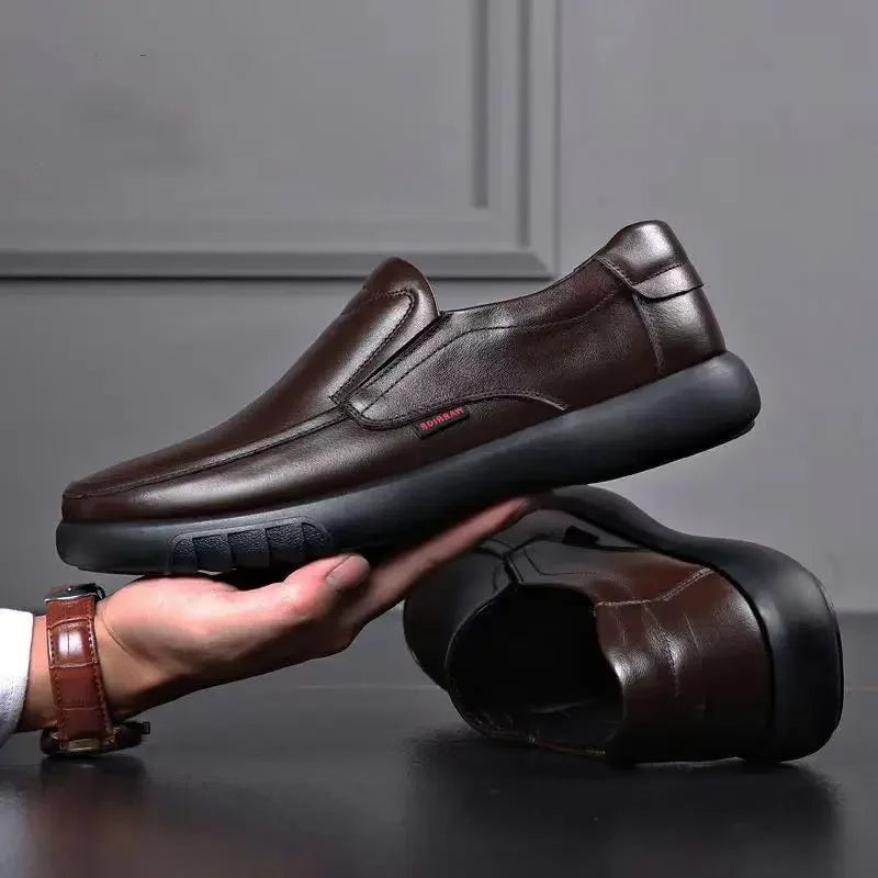 New Men's Leather Shoes  Comfortable Casual Shoes